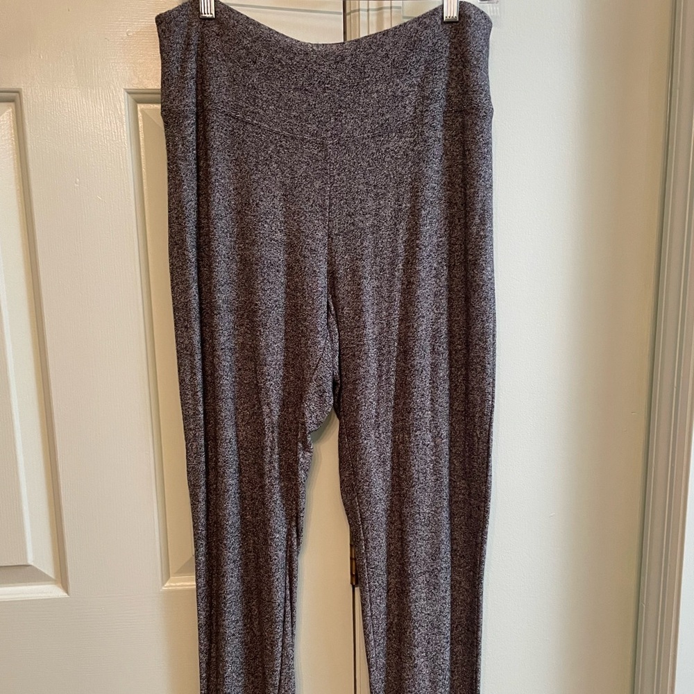 J Jill pants/leggings gray and black